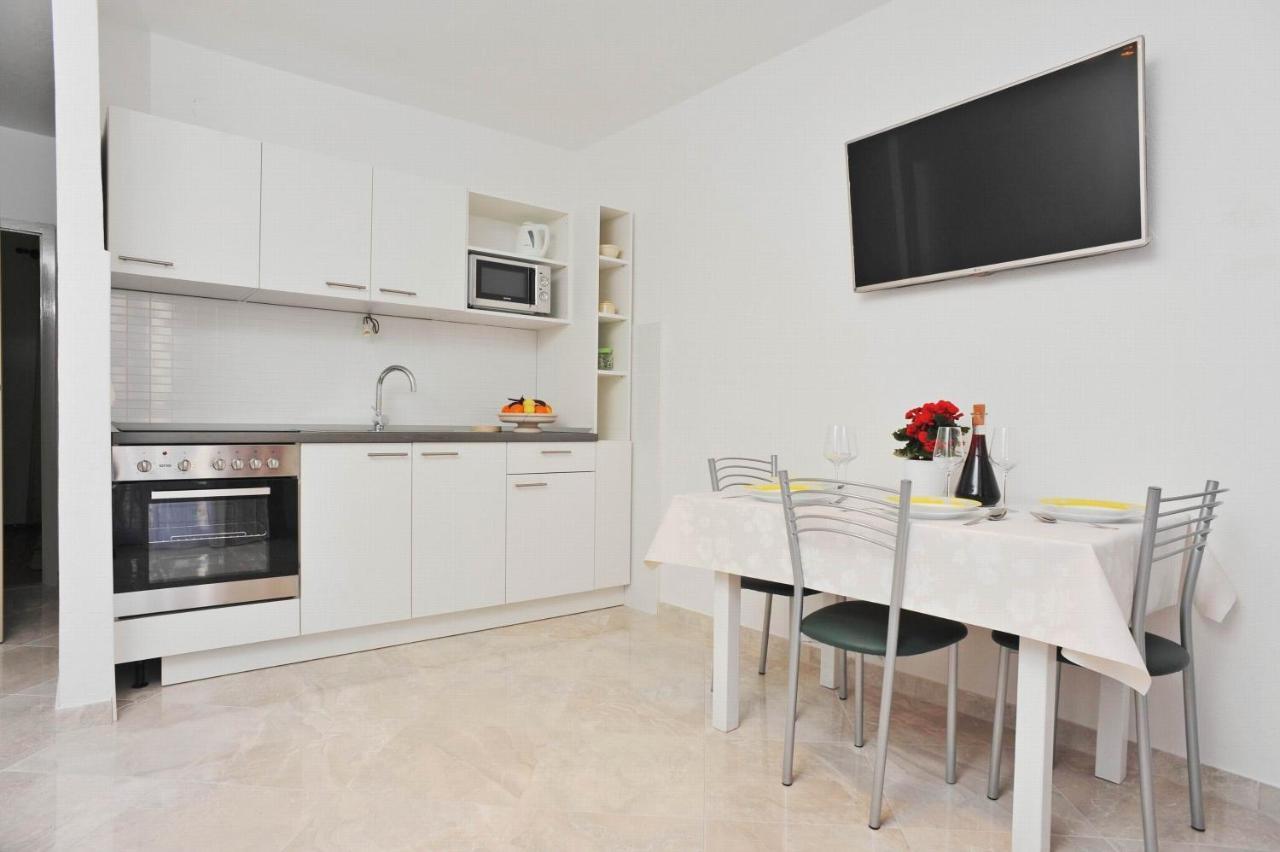 Apartments With A Parking Space Sutivan, Brac - 752 Extérieur photo