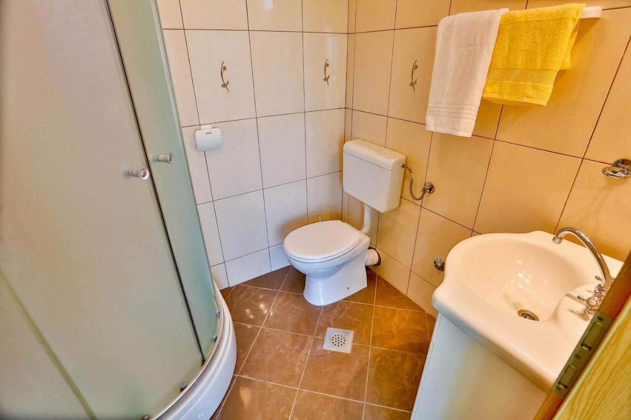 Apartments With A Parking Space Sutivan, Brac - 752 Extérieur photo