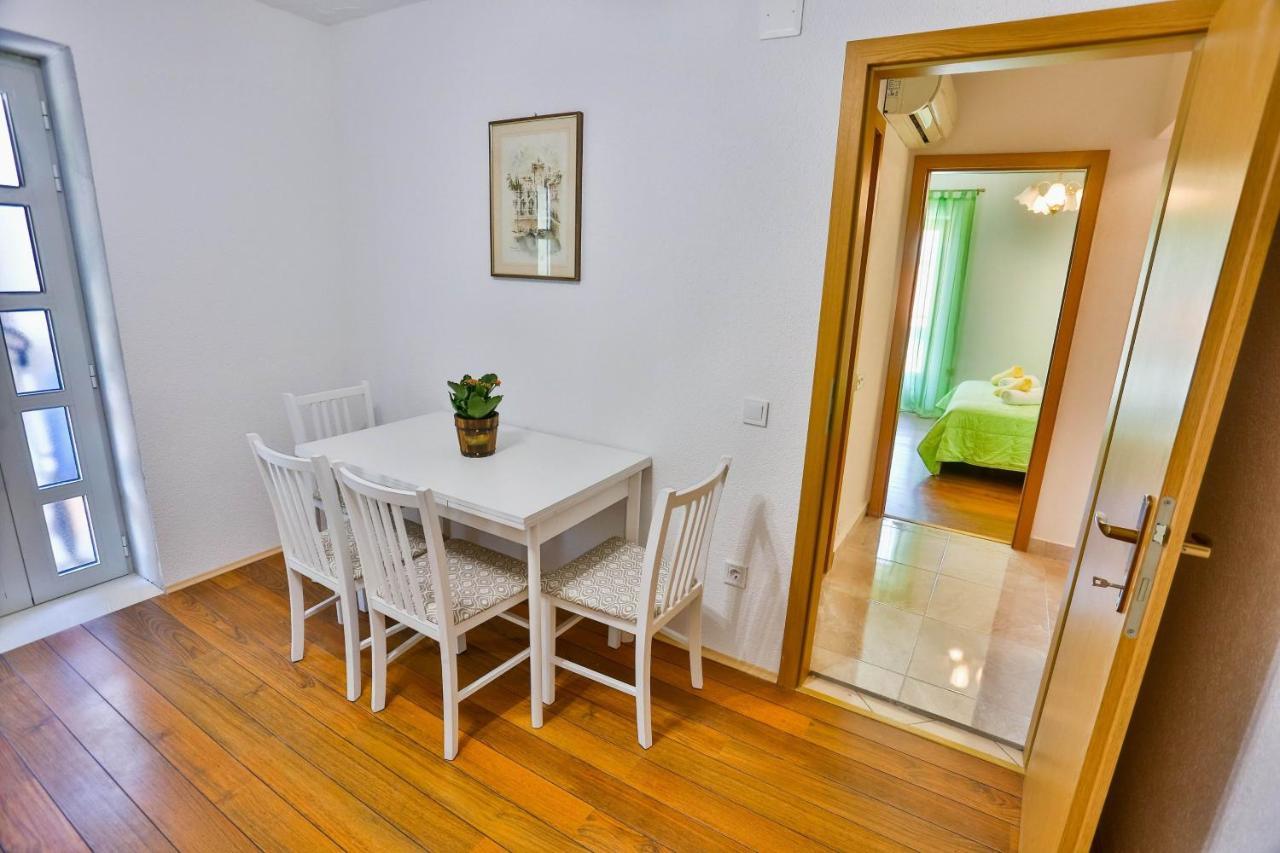 Apartments With A Parking Space Sutivan, Brac - 752 Extérieur photo